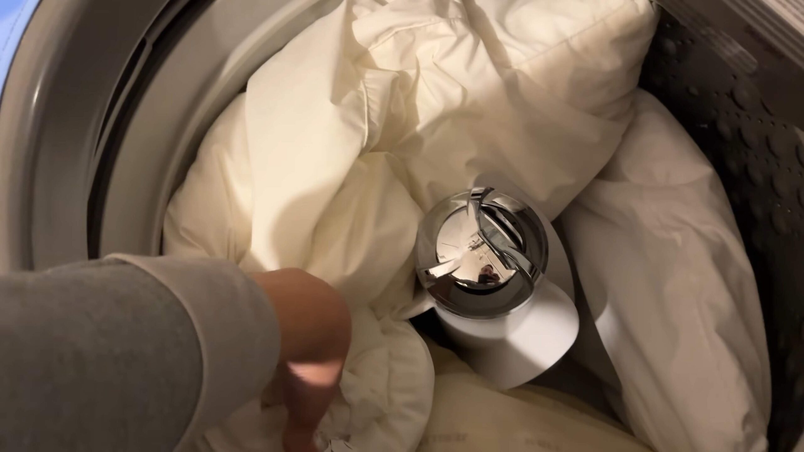 Clean Pillows for Better Sleep